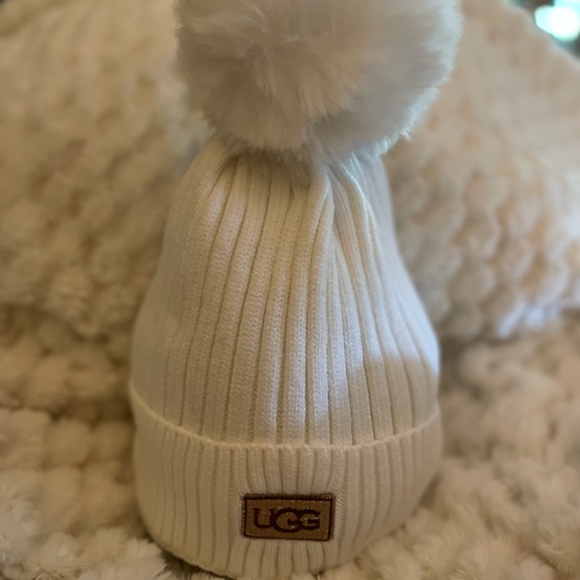 UGG Accessories - UGG winter hat, knit hat, off white , NEW!